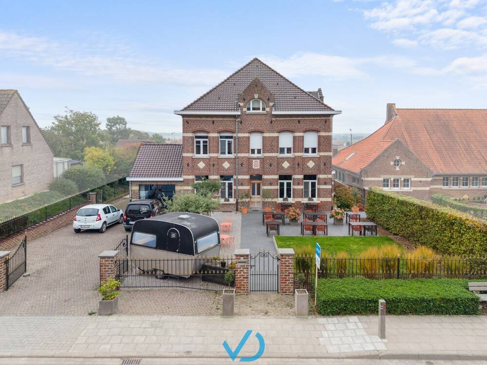 Handelszaak te  koop in Nieuwkerke 8950 850000.00€ 2 slaapkamers 319.00m² - Zoekertje 604393