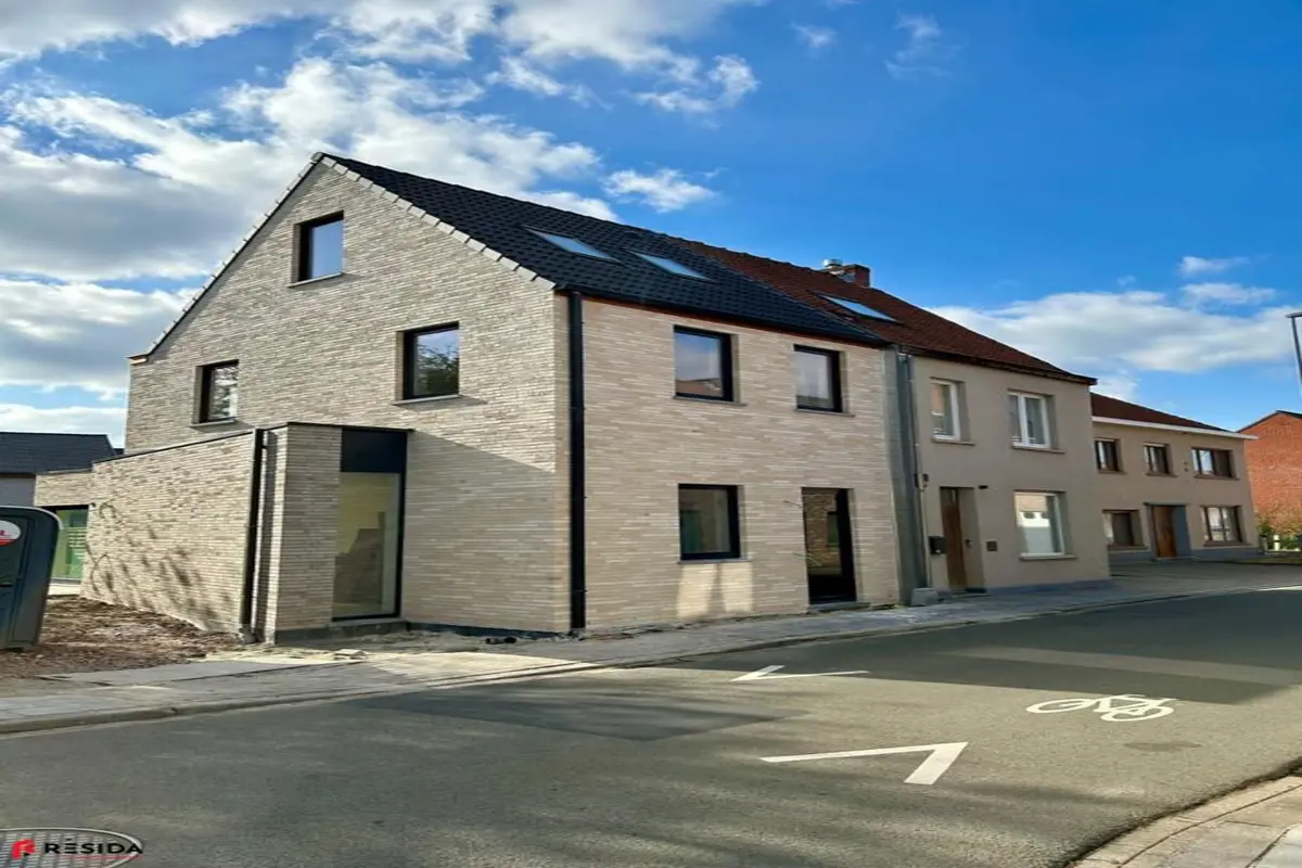 Huis te  huur in Waregem 8790 1300.00€ 3 slaapkamers 150.00m² - Zoekertje 606216