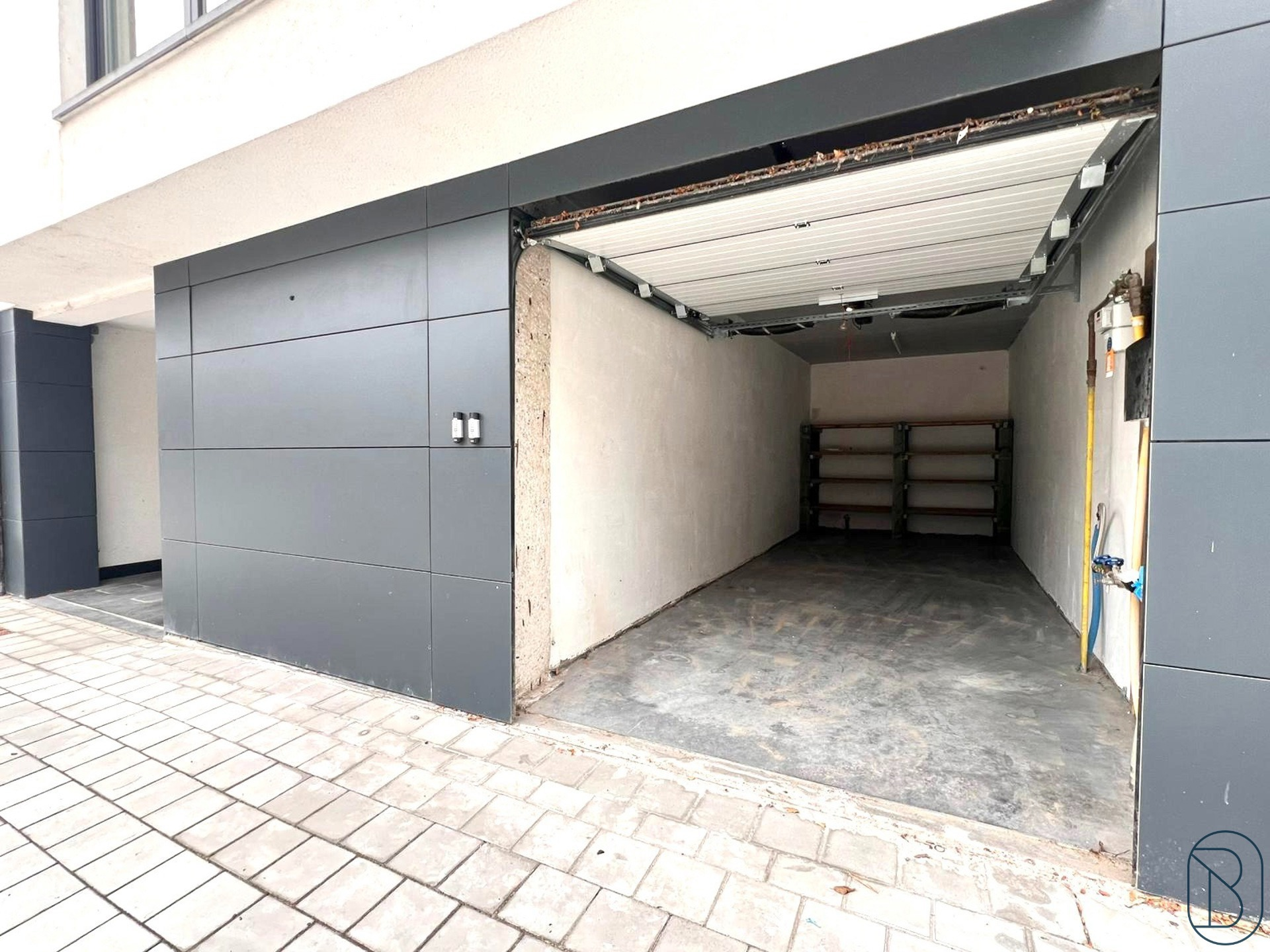 Parking & garage te  koop in Waregem 8790 35000.00€  slaapkamers m² - Zoekertje 605279