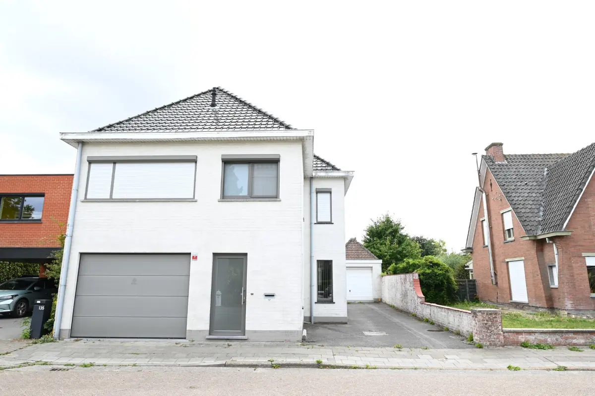 Huis te  koop in Veldegem 8210 429000.00€ 4 slaapkamers m² - Zoekertje 606273