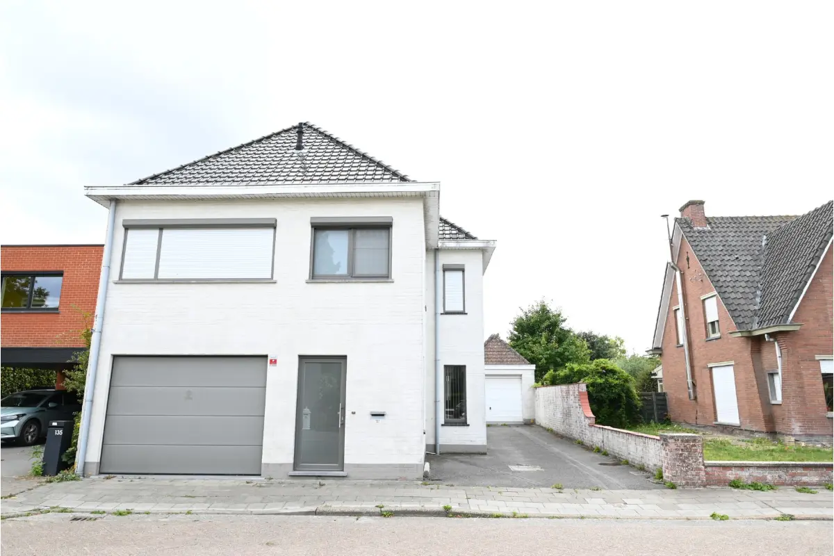 Huis te  koop in Veldegem 8210 429000.00€ 4 slaapkamers m² - Zoekertje 606273