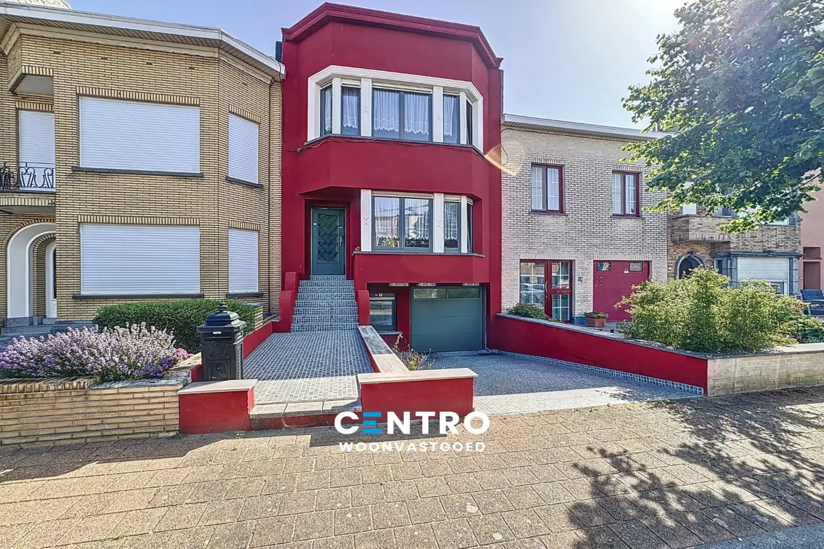 Huis te koop in Blankenberge 8370 298000.00€ 5 slaapkamers 249.00m² - Zoekertje 606272