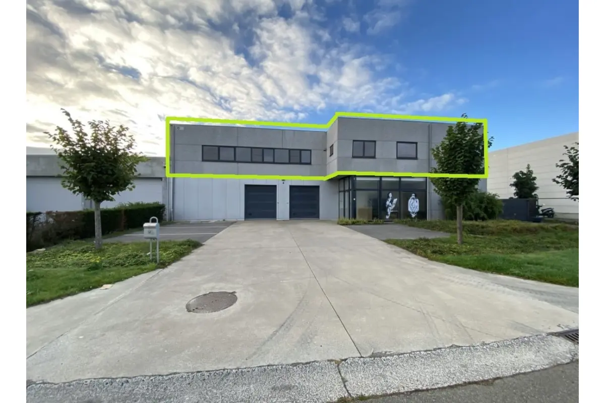 Appartement te  huur in Sint-Eloois-Winkel 8880 950.00€ 4 slaapkamers 236.00m² - Zoekertje 606870