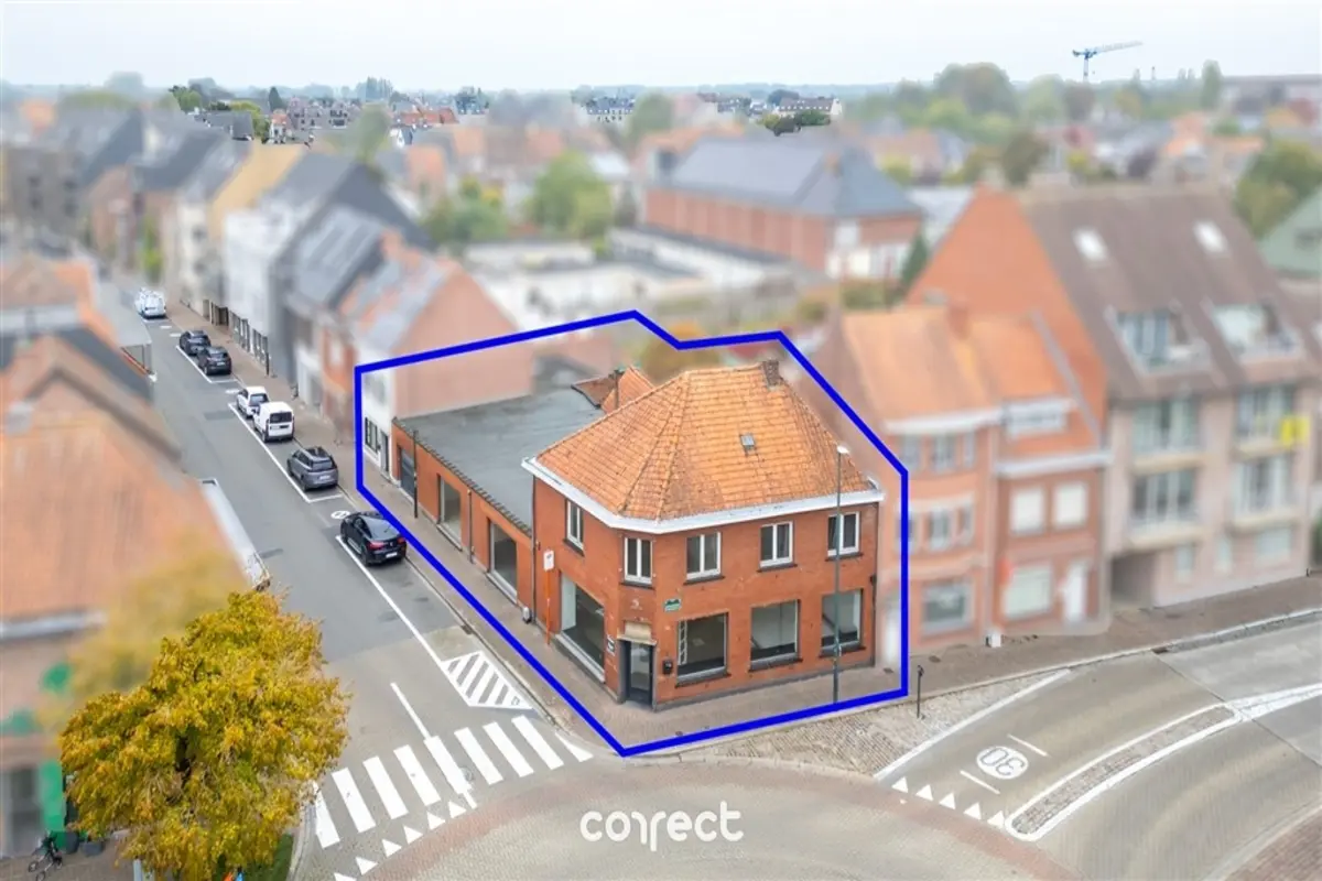 Handelszaak te  koop in Torhout 8820 399000.00€  slaapkamers 322.00m² - Zoekertje 606994