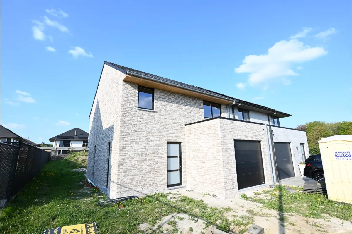Huis te  koop in Oostkamp 8020 454000.00€ 3 slaapkamers 165.00m² - Zoekertje 607504