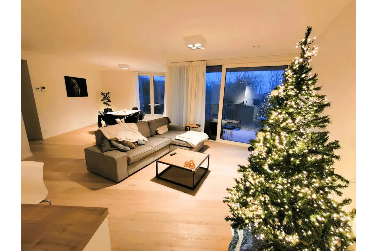 Appartement te  huur in Sint-Michiels 8200 2000.00€  slaapkamers m² - Zoekertje 610046