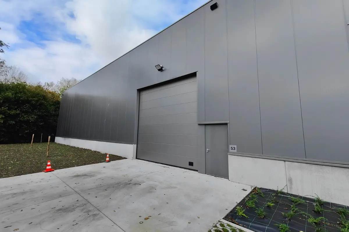 Handelszaak te  koop in Brugge 8000 748113.00€  slaapkamers 455.00m² - Zoekertje 608000