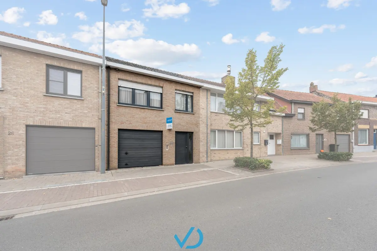 Huis te koop in Westrozebeke 8840 295000.00€ 2 slaapkamers 252.00m² - Zoekertje 607912