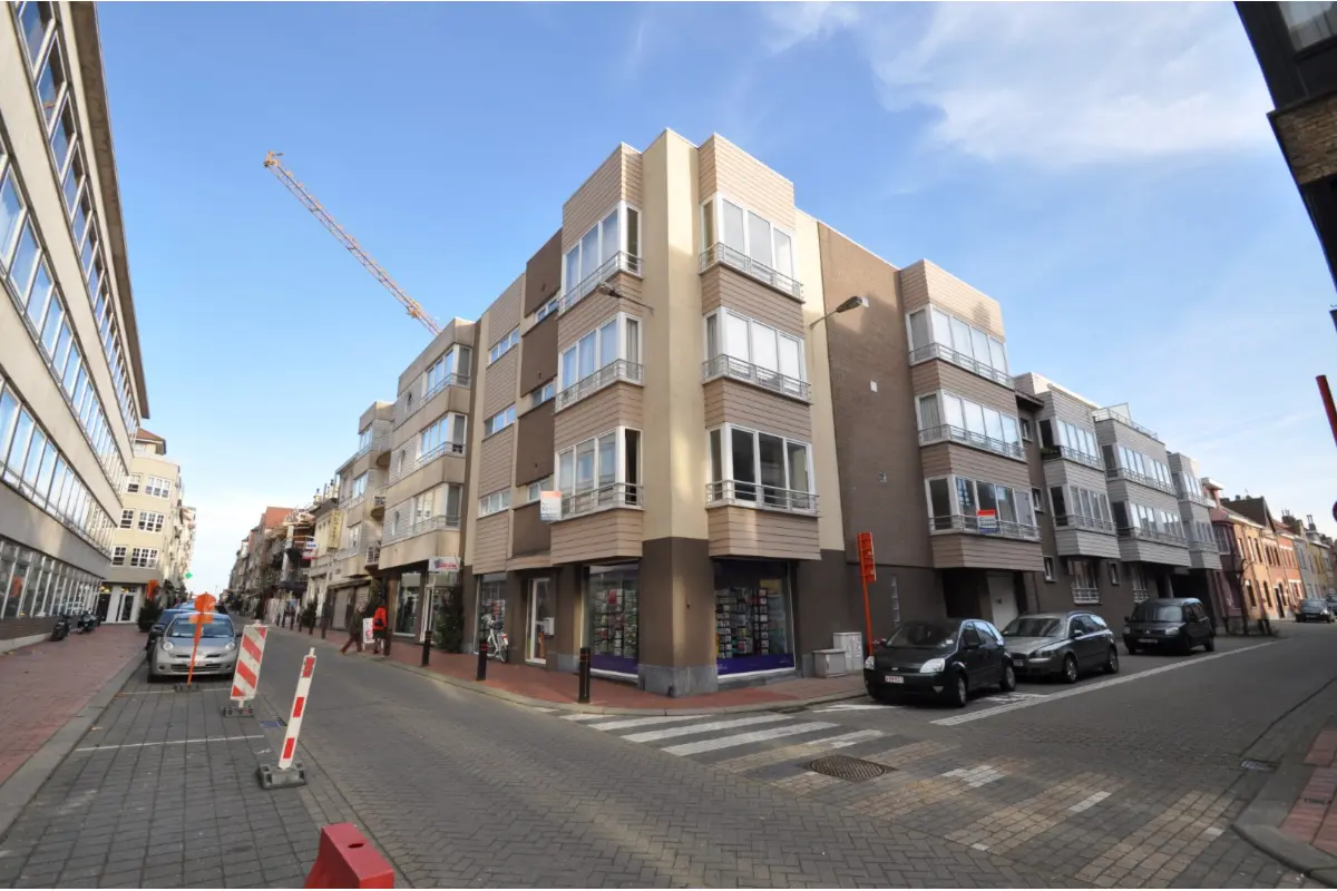 Appartement te  koop in Heist-aan-Zee 8301 275000.00€ 1 slaapkamers 70.00m² - Zoekertje 607964