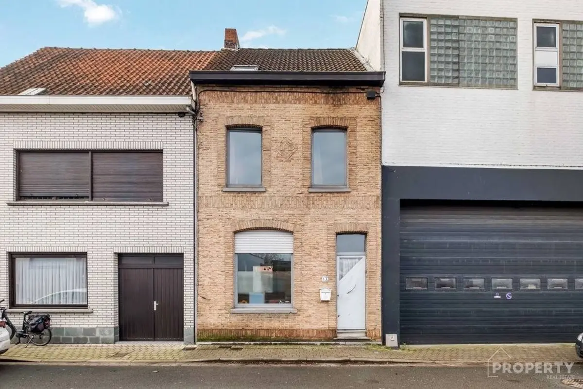 Huis te koop in Wevelgem 8560 130000.00€ 3 slaapkamers 161.00m² - Zoekertje 609257