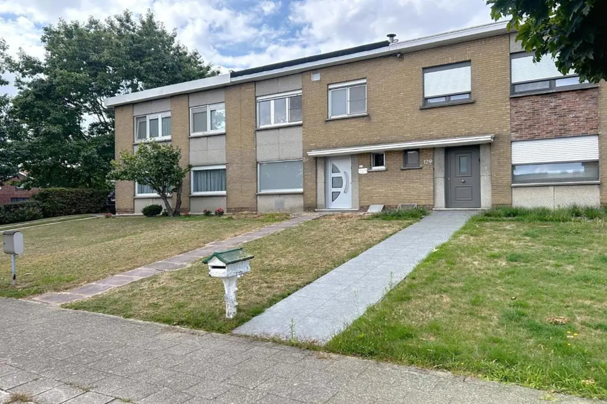 Huis te  koop in Harelbeke 8530 258000.00€ 3 slaapkamers 114.00m² - Zoekertje 609765