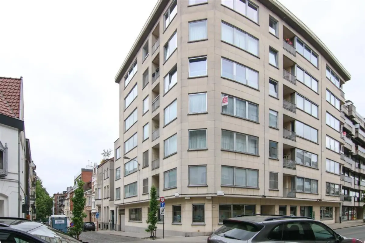 Appartement te  koop in Kortrijk 8500 210000.00€ 2 slaapkamers 99.00m² - Zoekertje 610774