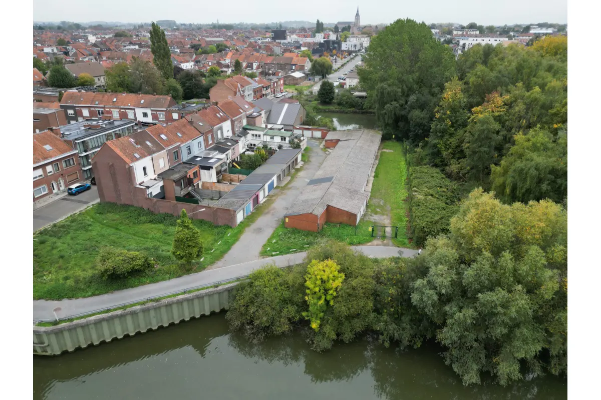 Box te  koop in Menen 8930 600000.00€  slaapkamers m² - Zoekertje 610288