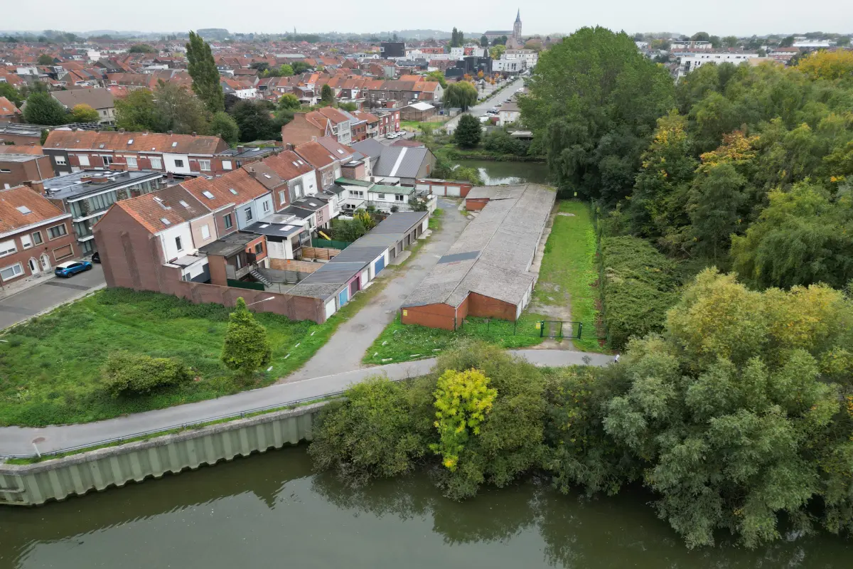 Box te  koop in Menen 8930 600000.00€  slaapkamers m² - Zoekertje 610288