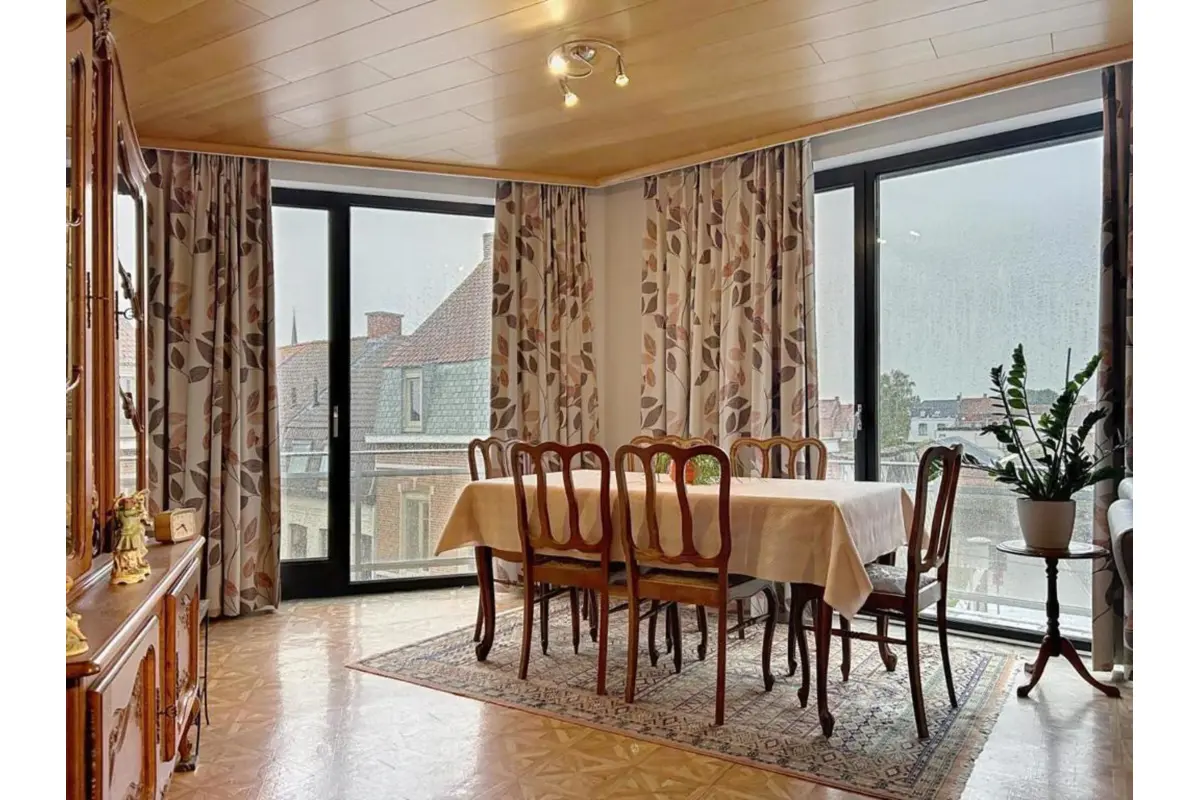 Appartement te  koop in Izegem 8870 123000.00€ 2 slaapkamers 87.00m² - Zoekertje 610555