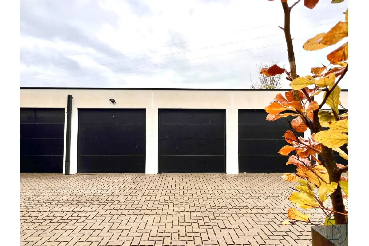 Parking & garage te  koop in Wielsbeke 8710 35000.00€  slaapkamers m² - Zoekertje 611287