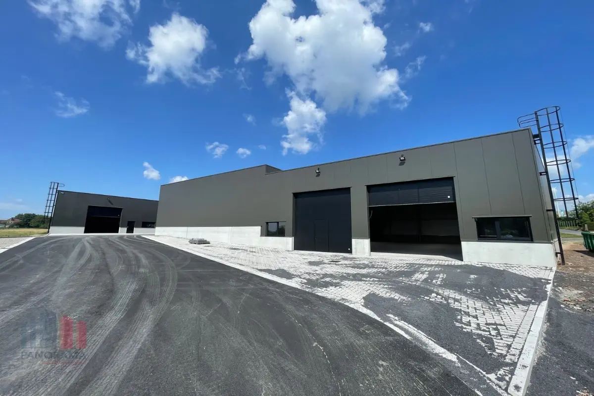 Handelszaak te  huur in Tielt 8700 883.00€  slaapkamers 163.00m² - Zoekertje 610940