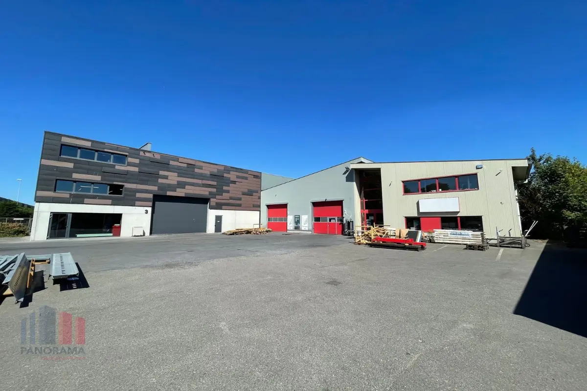 Handelszaak te  huur in Brugge 8000 8000.00€  slaapkamers 1570.00m² - Zoekertje 610944