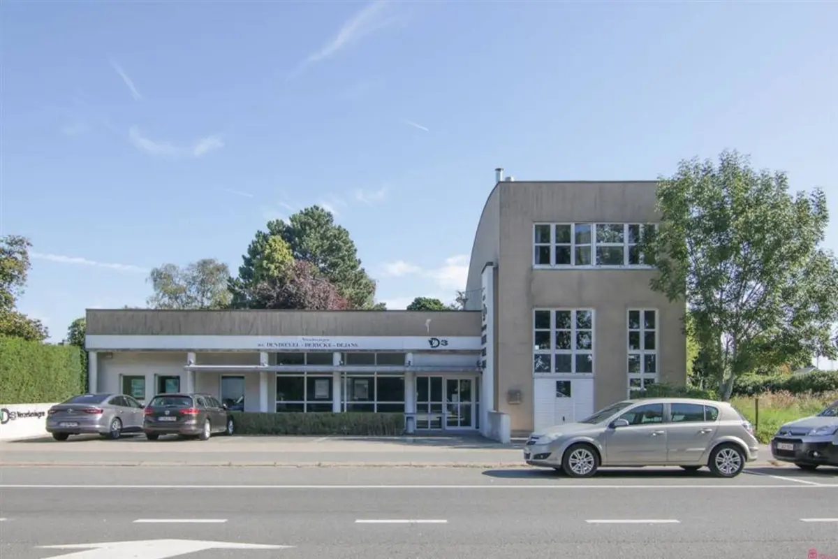 Handelszaak te  koop in Bellegem 8510 559000.00€ 3 slaapkamers m² - Zoekertje 611728