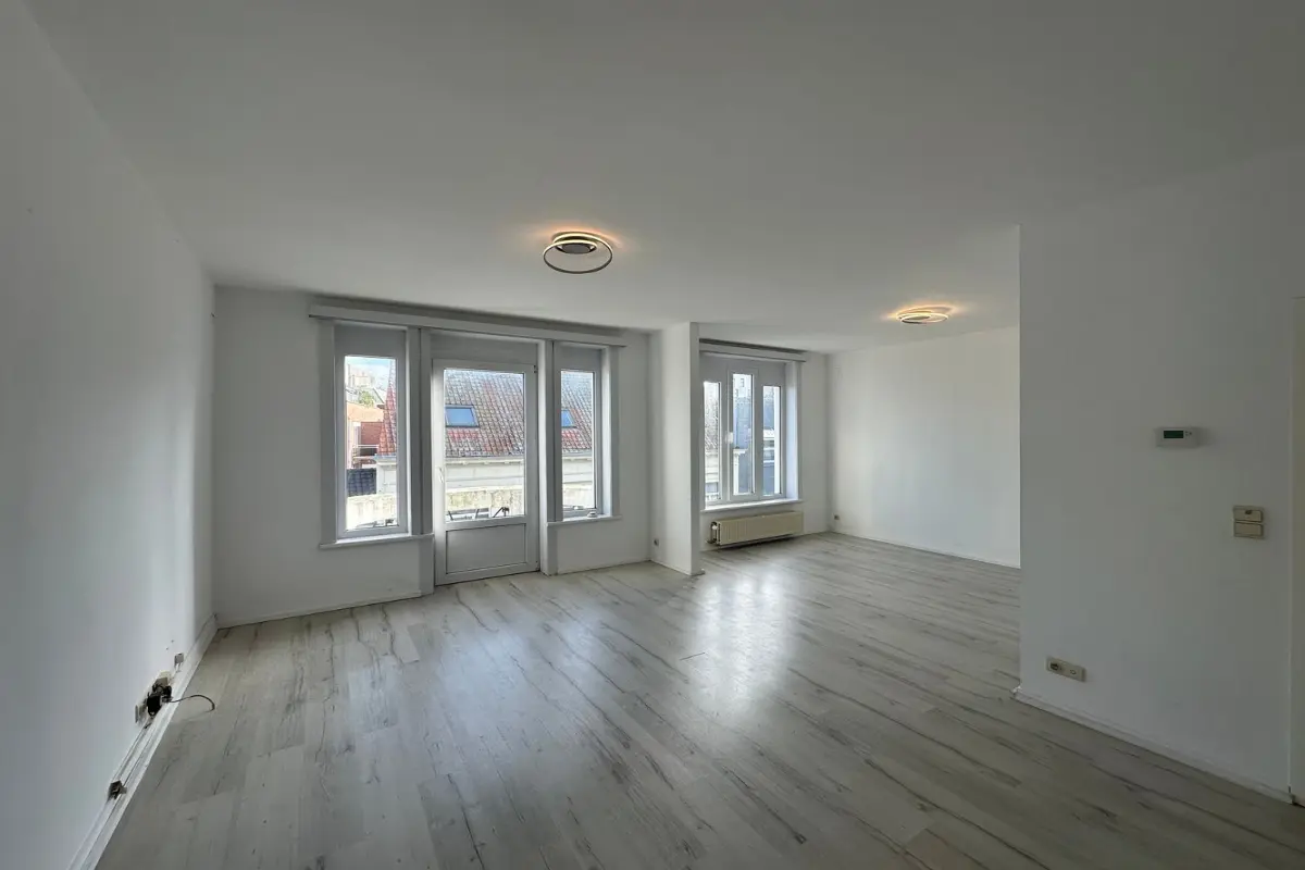 Appartement te  huur in Oostende 8400 825.00€ 3 slaapkamers 131.00m² - Zoekertje 610975