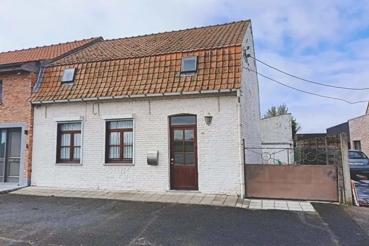 Huis te  koop in Ieper 8900 185000.00€ 3 slaapkamers 120.00m² - Zoekertje 611670