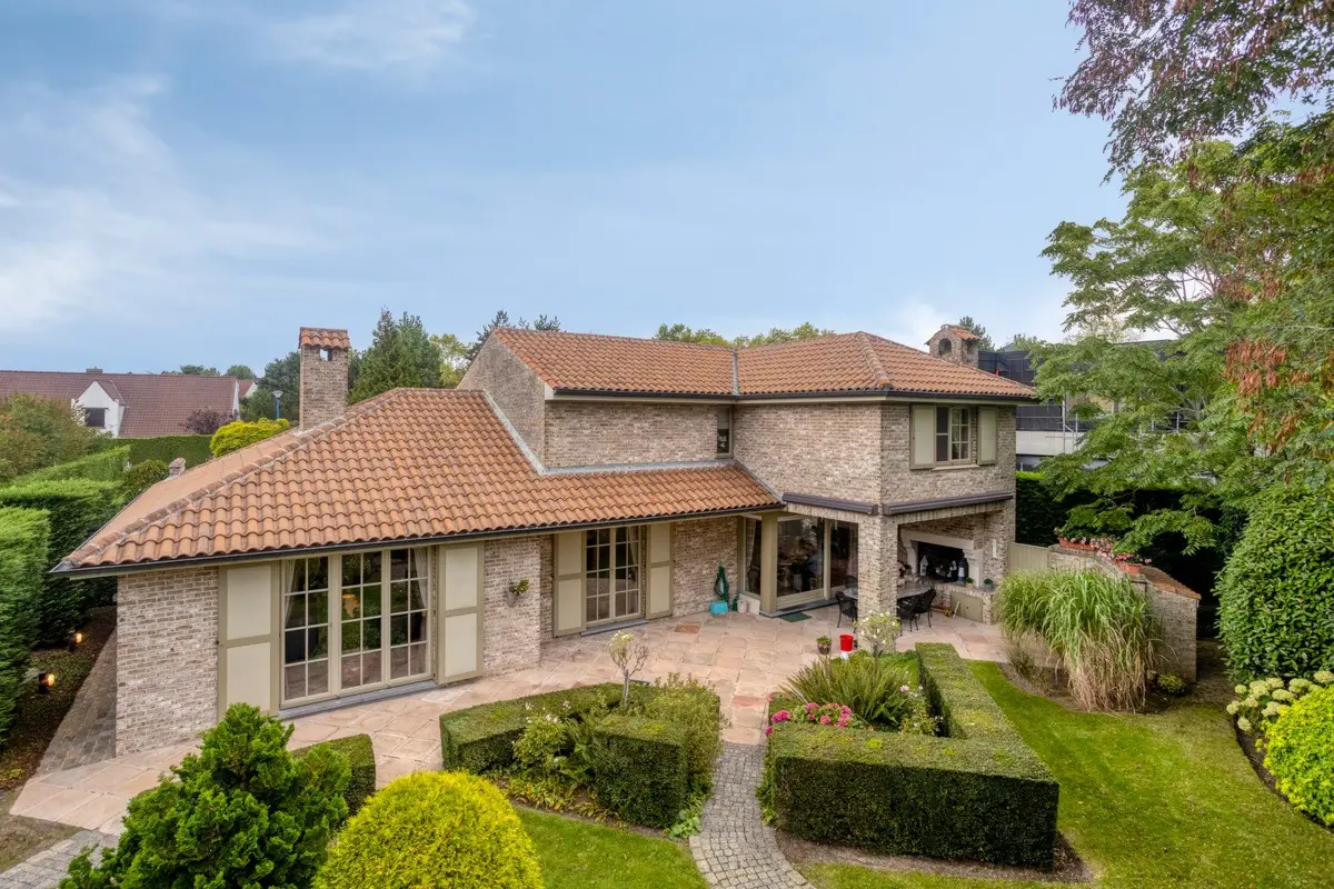 Huis te  koop in Oostduinkerke 8670 1300000.00€ 4 slaapkamers m² - Zoekertje 612832