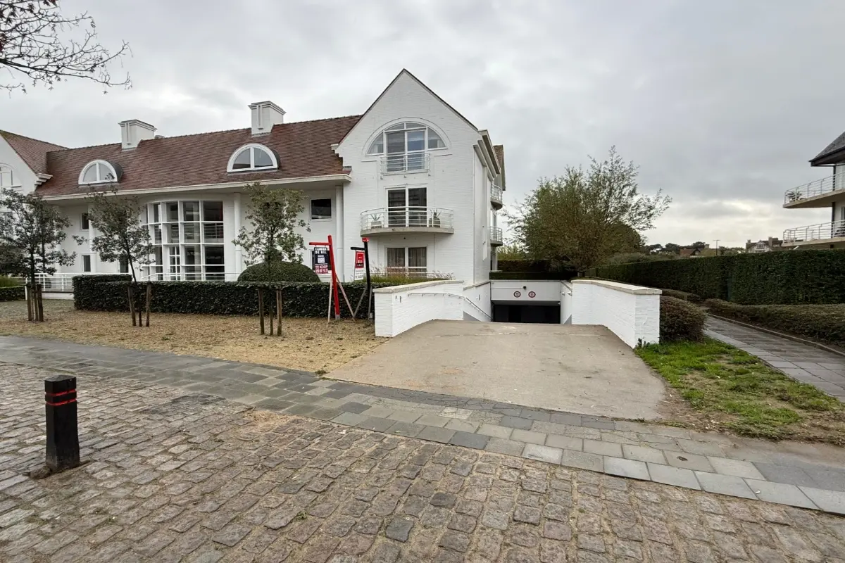 Parking & garage te  koop in Knokke 8300 80000.00€  slaapkamers m² - Zoekertje 612126