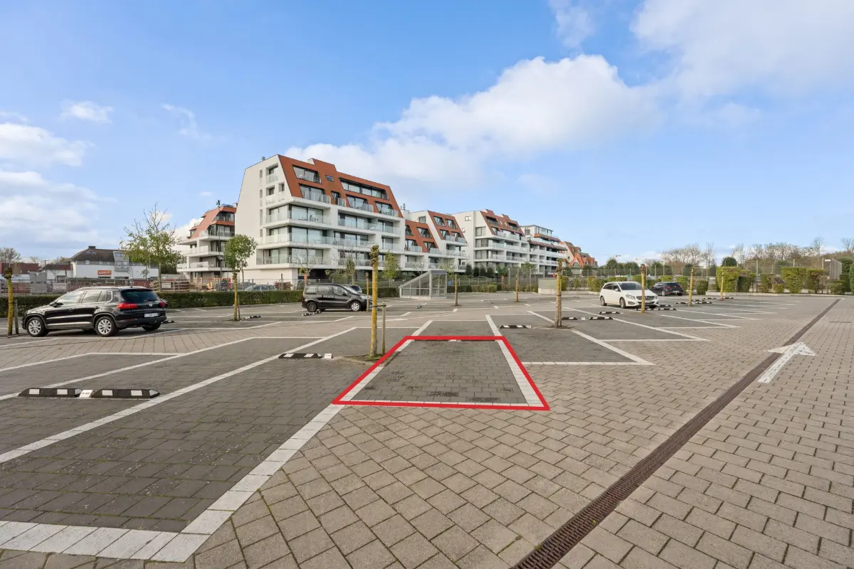 Parking & garage te  koop in Nieuwpoort 8620 27000.00€  slaapkamers m² - Zoekertje 612208