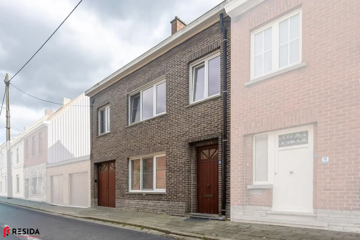Huis te  koop in Waregem 8790 299000.00€ 5 slaapkamers 224.00m² - Zoekertje 612022