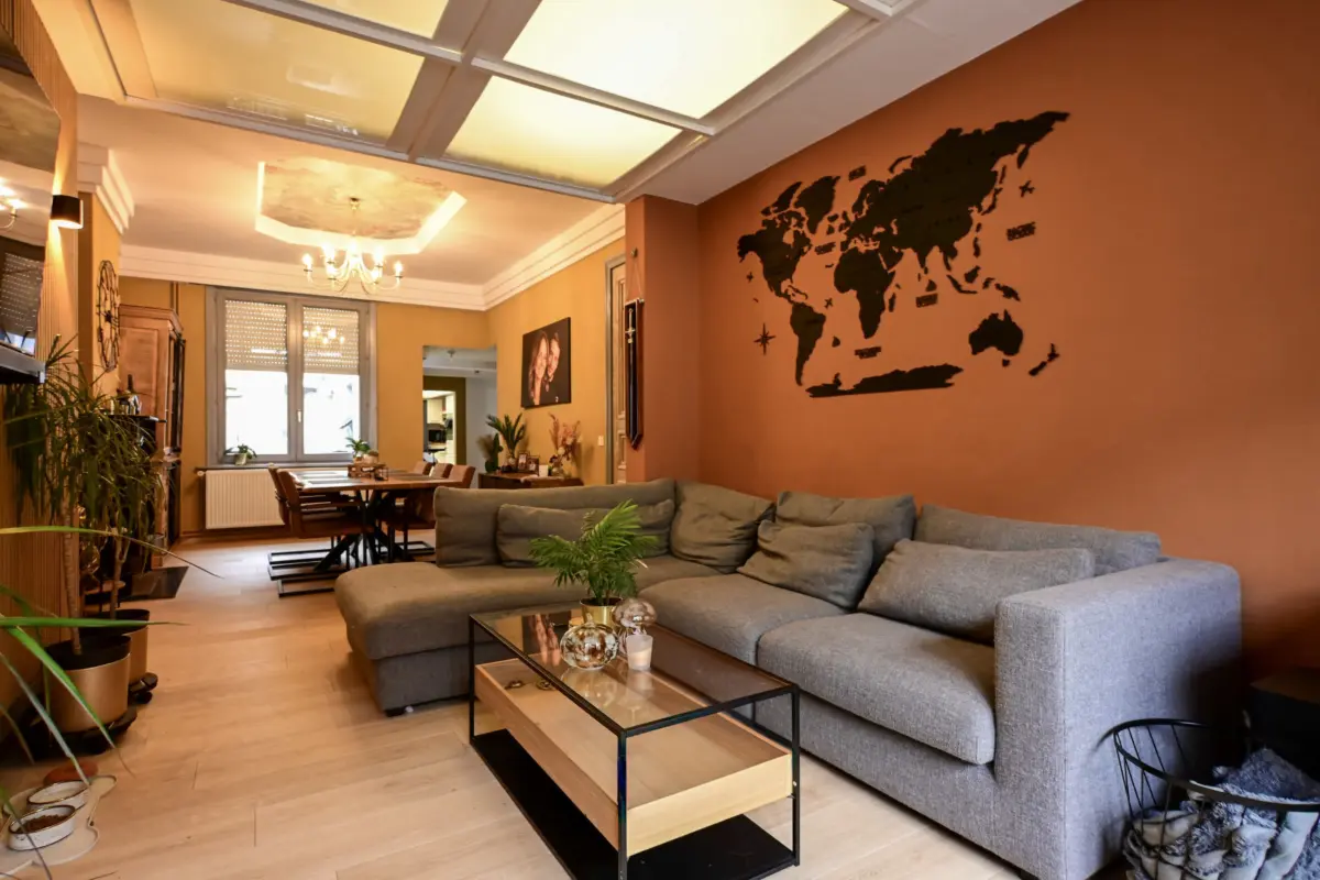 Herenhuis te  koop in Oostende 8400 349000.00€ 5 slaapkamers 319.00m² - Zoekertje 613020