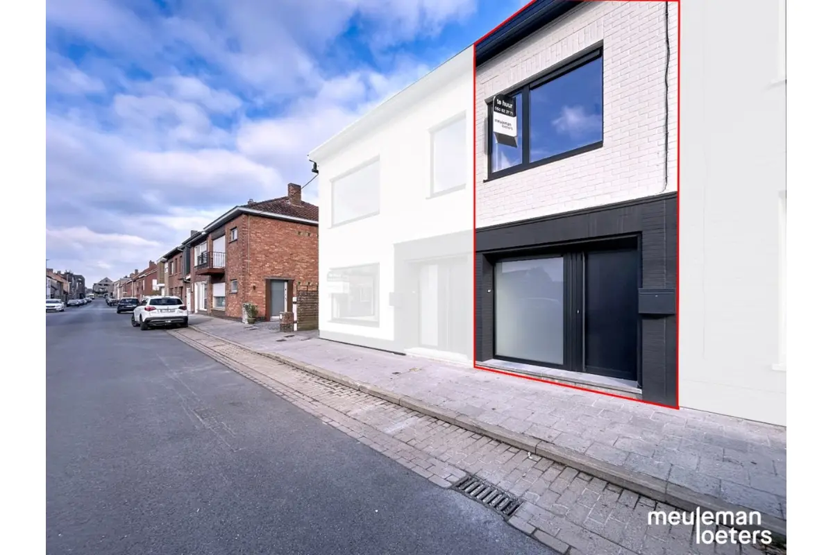 Huis te  huur in Oostkamp 8020 1100.00€ 3 slaapkamers 126.00m² - Zoekertje 612989