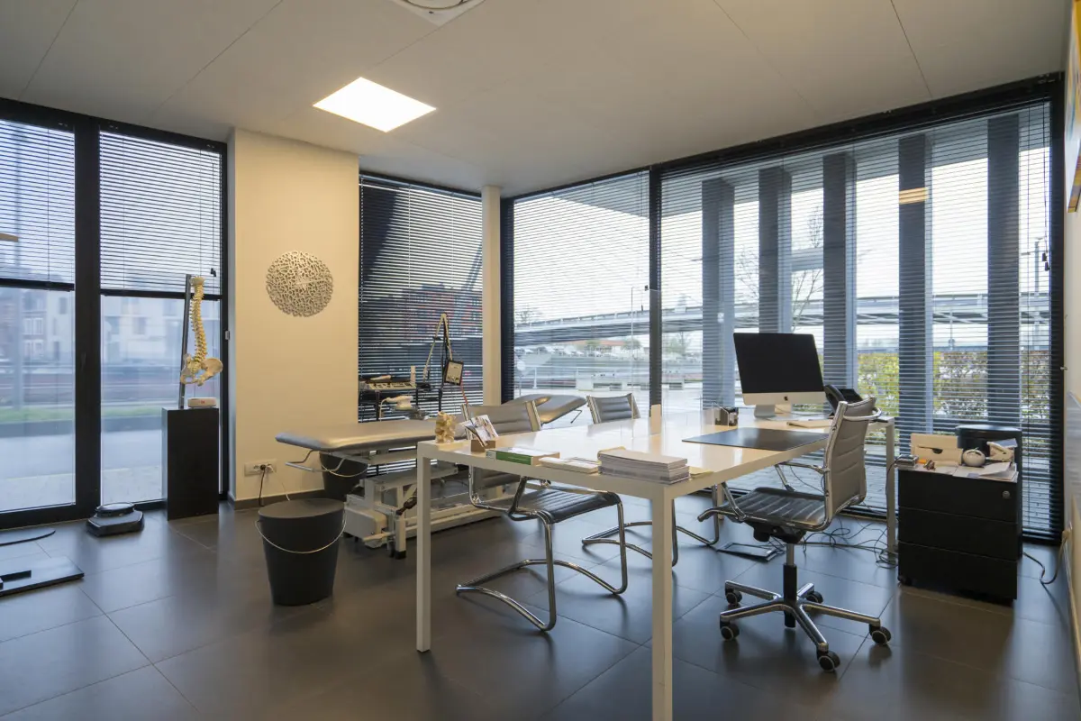 Handelszaak te  huur in Kortrijk 8500 875.00€  slaapkamers 60.00m² - Zoekertje 613026