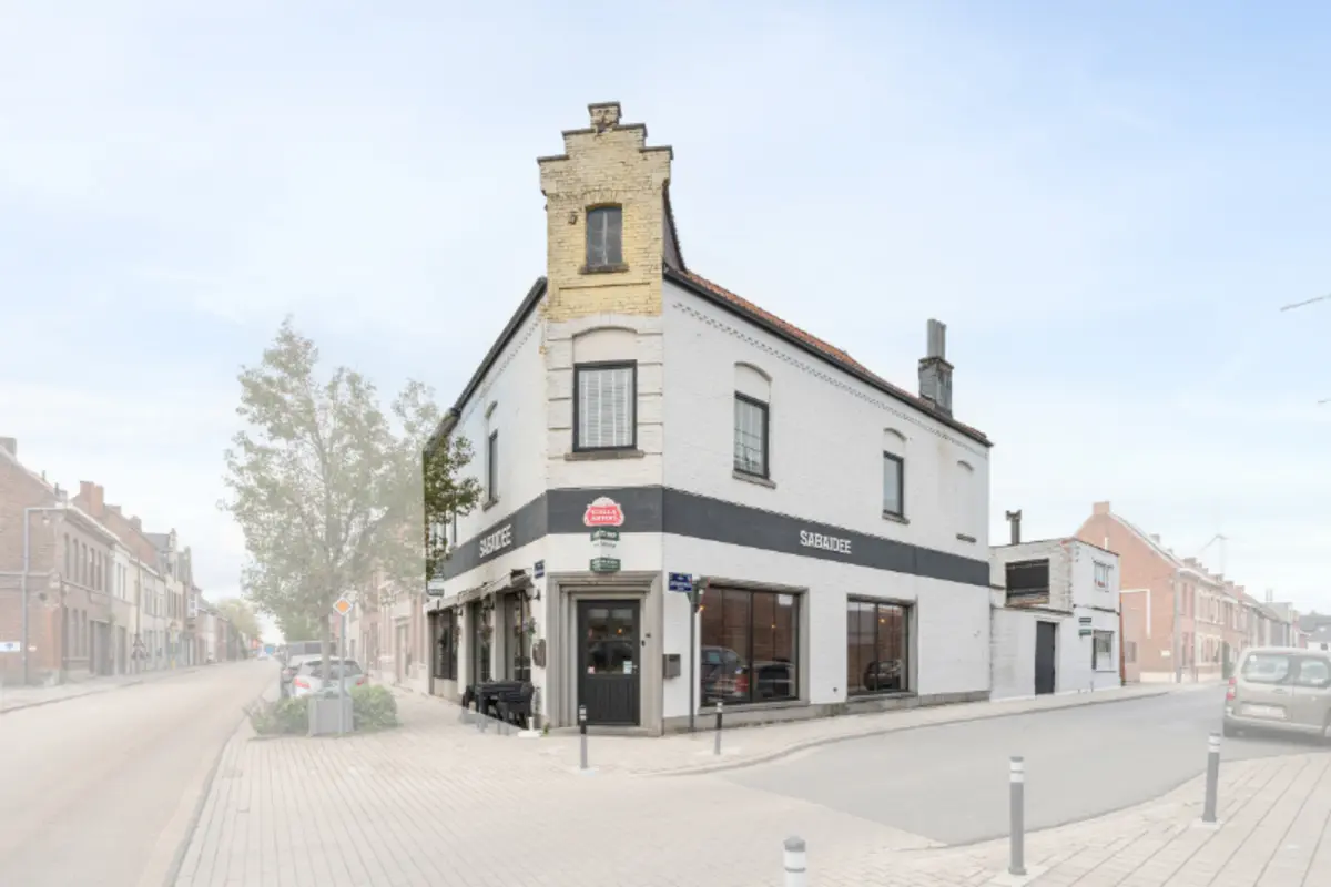 Handelszaak te  koop in Izegem 8870 429000.00€ 4 slaapkamers 441.00m² - Zoekertje 613294