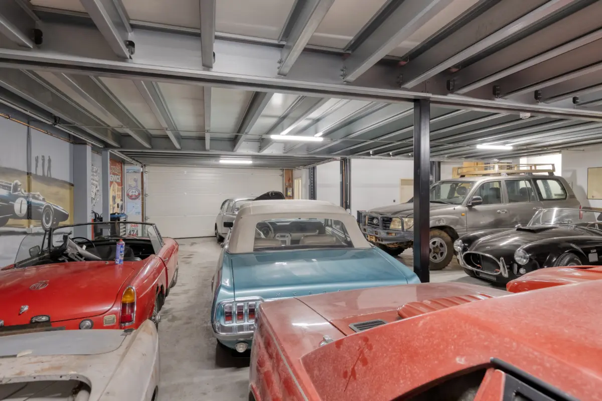 Handelszaak te  koop in Moorsele 8560 495000.00€  slaapkamers 200.00m² - Zoekertje 613387