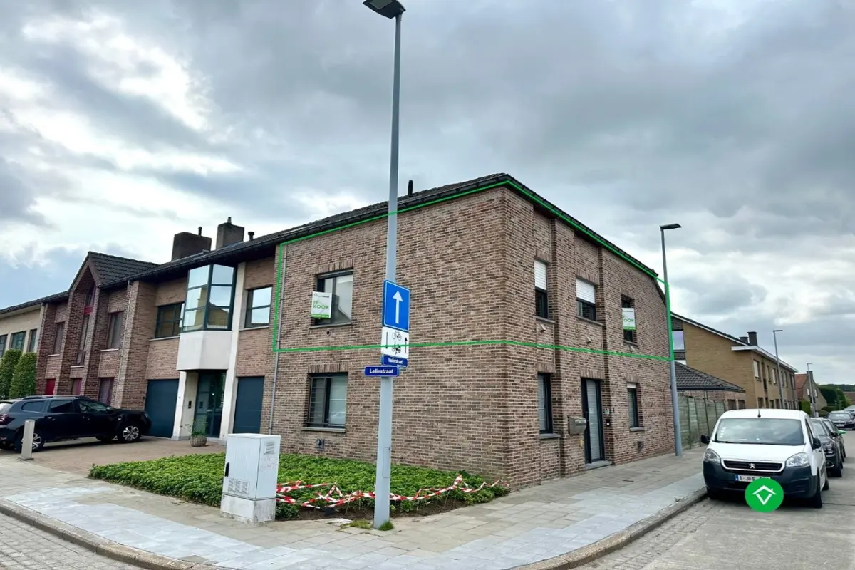 Appartement te  koop in Roeselare 8800 139000.00€ 2 slaapkamers 100.00m² - Zoekertje 613710