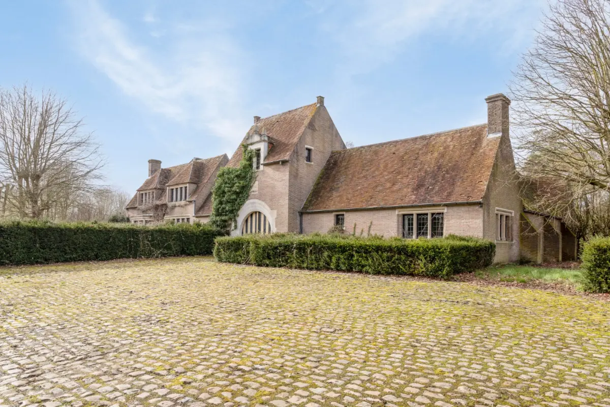 Huis te  koop in Diksmuide 8600 0.00€ 4 slaapkamers 652.00m² - Zoekertje 613403