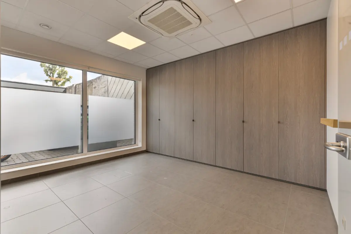 Appartementsgebouw te  koop in Staden 8840 249000.00€  slaapkamers 129.00m² - Zoekertje 613399