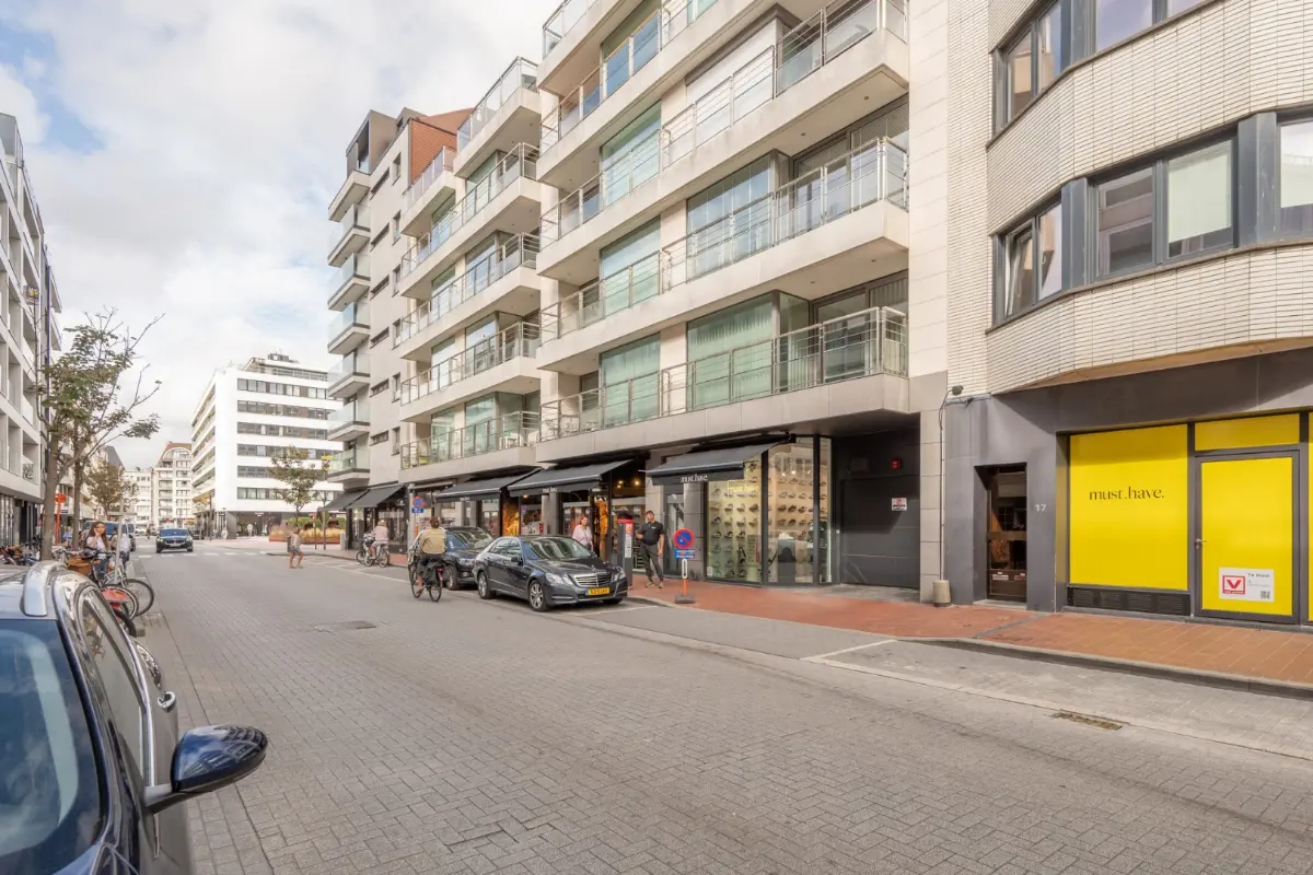 Parking & garage te  koop in Knokke 8300 150000.00€  slaapkamers m² - Zoekertje 613451