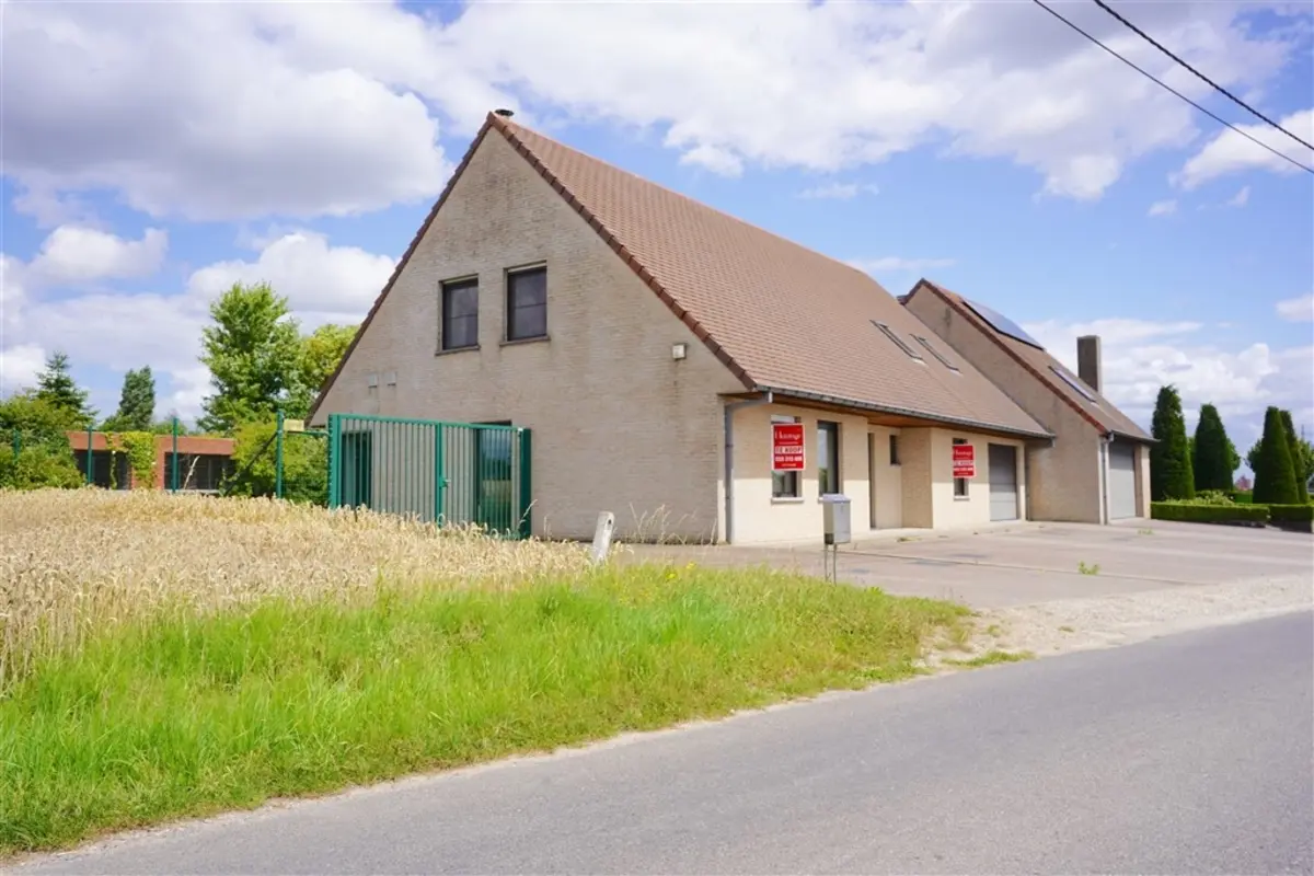 Huis te  koop in Ingelmunster 8770 595000.00€ 3 slaapkamers 284.00m² - Zoekertje 614981