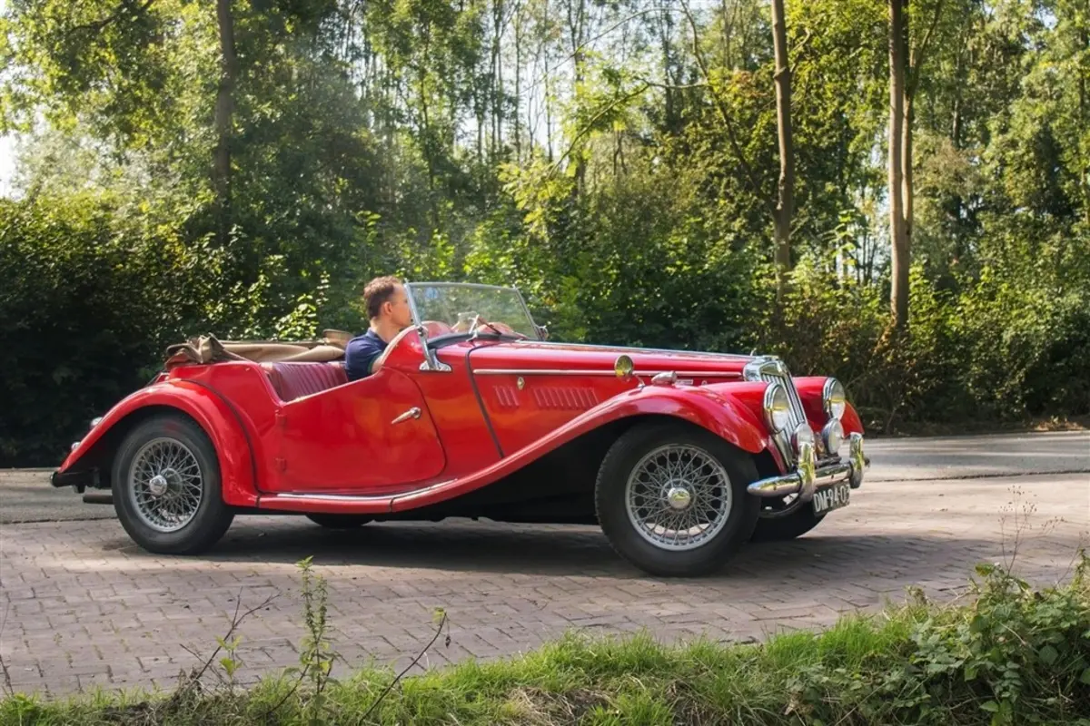 Parking te  koop in Kortrijk 8500 28000.00€  slaapkamers m² - Zoekertje 614230