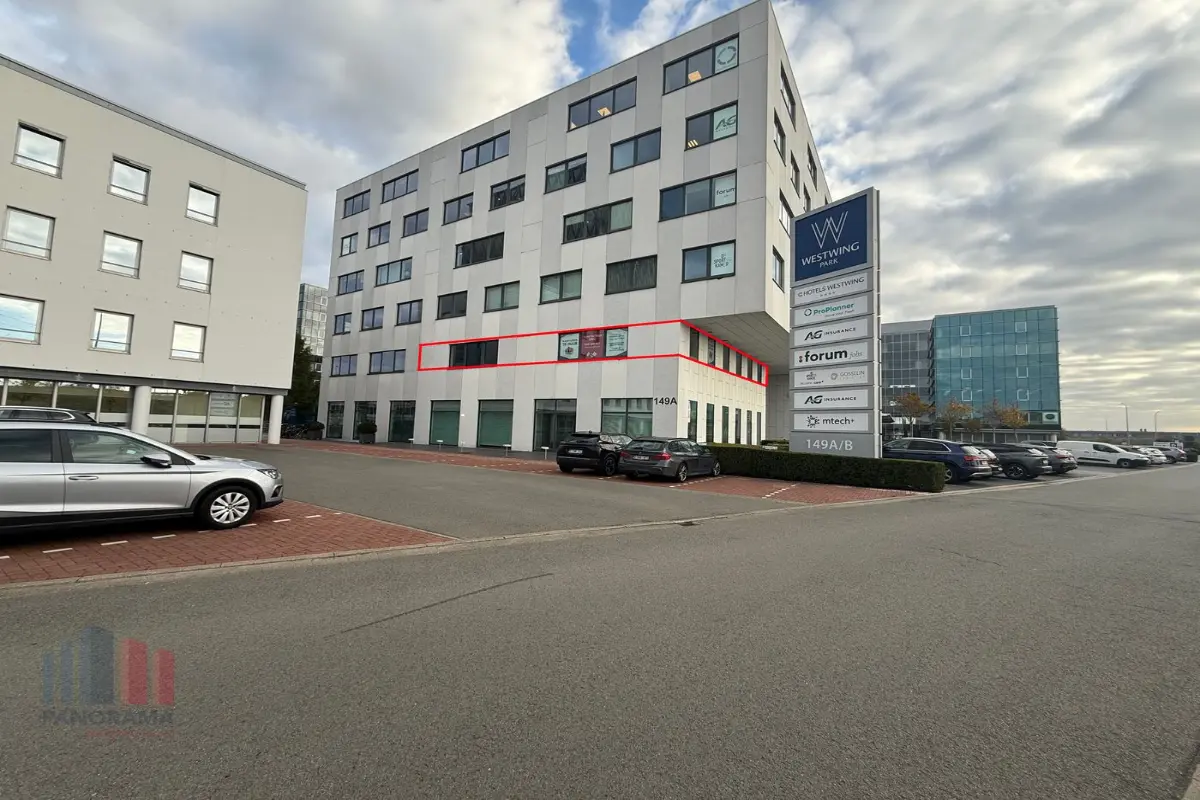 Handelszaak te  huur in Roeselare 8800 4450.00€  slaapkamers 496.00m² - Zoekertje 615174