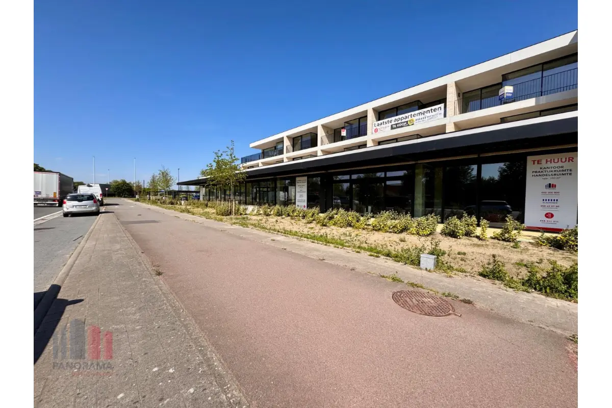Handelszaak te  huur in Veurne 8630 3430.00€  slaapkamers 343.00m² - Zoekertje 615191