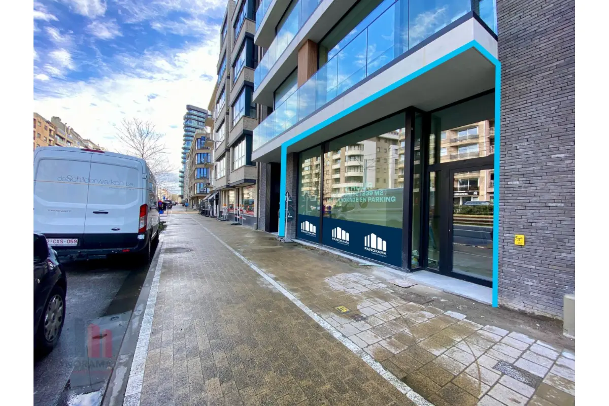 Handelszaak te  huur in Knokke-Heist 8300 1990.00€  slaapkamers 249.00m² - Zoekertje 615135