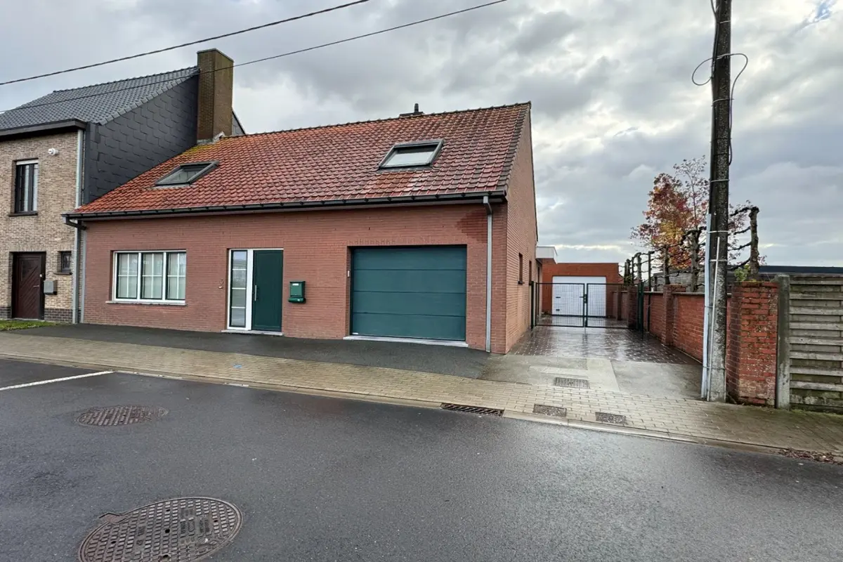 Huis te  huur in Passendale 8980 975.00€ 3 slaapkamers 209.00m² - Zoekertje 615807