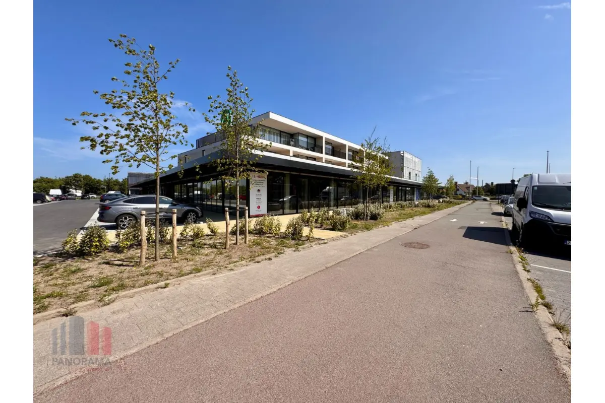 Handelszaak te  huur in Veurne 8630 6580.00€  slaapkamers 651.00m² - Zoekertje 615187