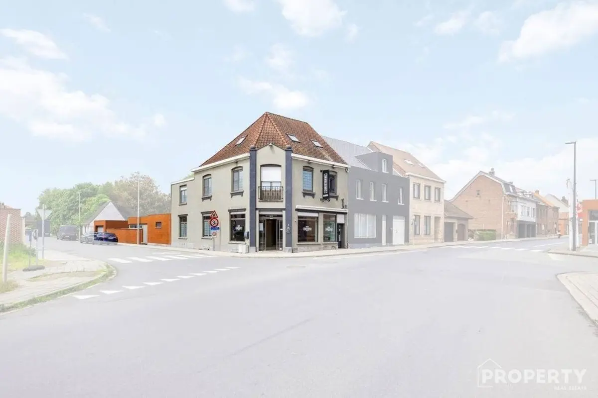 Handelszaak te  koop in Moen 8552 295000.00€ 6 slaapkamers 375.00m² - Zoekertje 616175