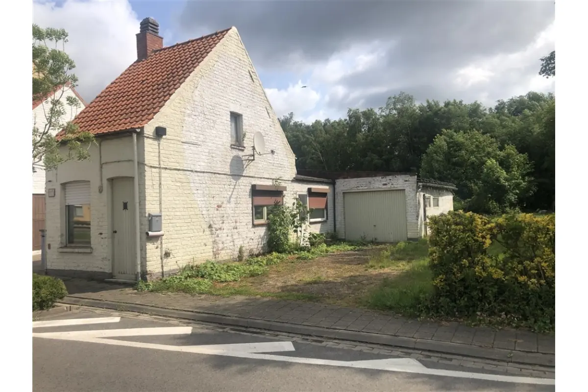 Huis te  koop in Bekegem 8480 155000.00€ 3 slaapkamers 180.00m² - Zoekertje 616383