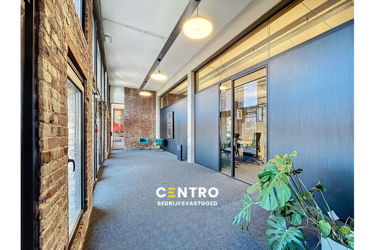 Handelszaak te  huur in Kortrijk 8500 0.00€  slaapkamers 357.50m² - Zoekertje 616168