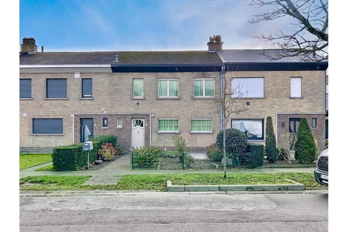 Huis te  koop in Izegem 8870 179000.00€ 3 slaapkamers 106.00m² - Zoekertje 617064