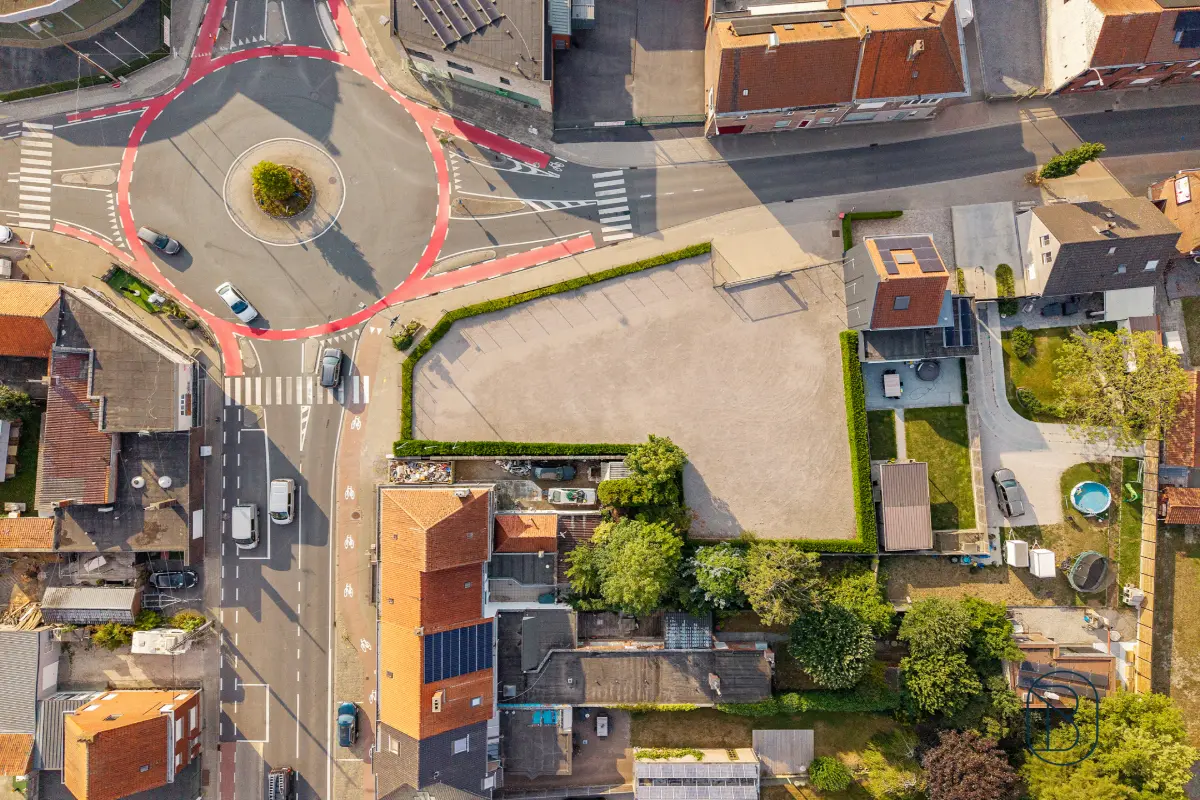 Grond te  koop in Menen 8930 375000.00€  slaapkamers m² - Zoekertje 617074